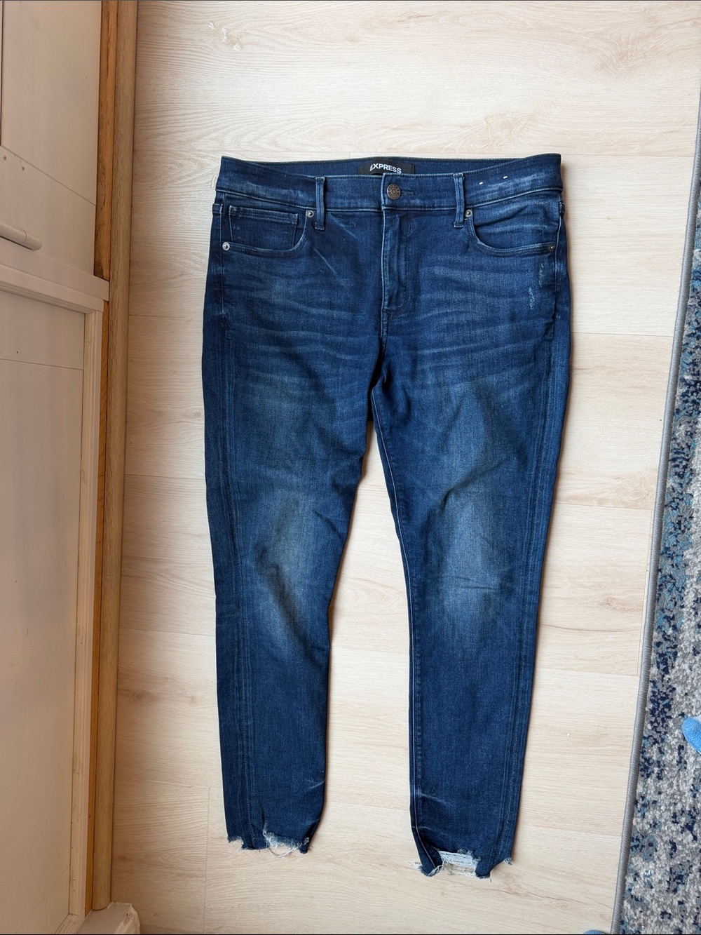 Express Indigo Skinny Jeans — Dark Blue Stretch Denim